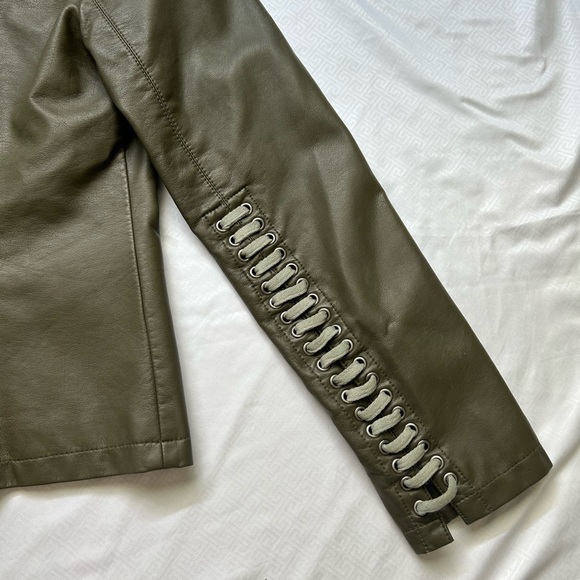 Green unique vintage leather jacket 💚 size small motorcycle/ Biker street wear - Picture 7 of 8